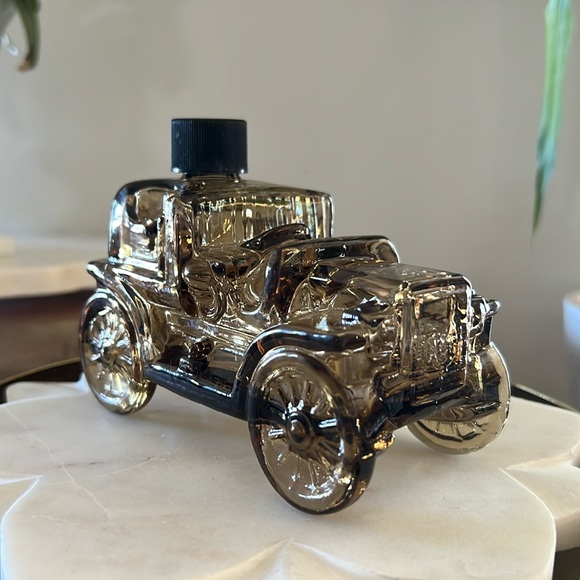 Vintage Avon Reo Depot Wagon After Shave Dark Glass Decanter 1970’s Roadster Car - Picture 7 of 12